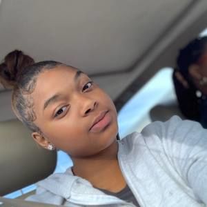 Meet your Posher, Alysha